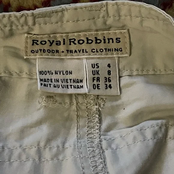 Women’s Royal Robbin’s Casual Tan Hiking Shorts- Size 4 - Picture 3 of 3